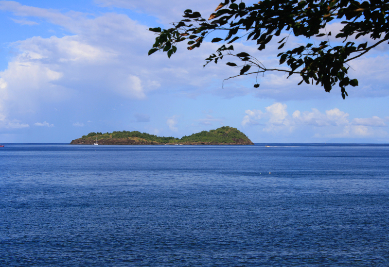  Beautiful view over the Pigeon Islet