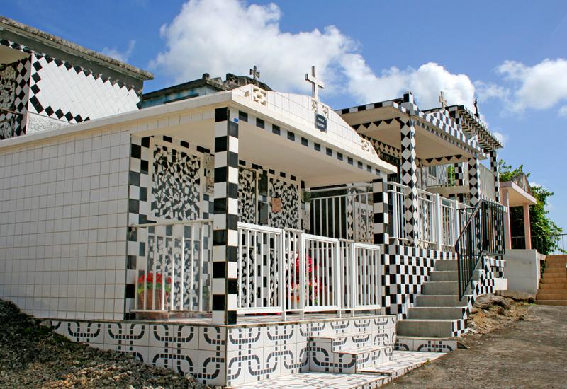 Guadeloupe. Morne-à-l'Eau, cemetery, checkered tiles of the tombs