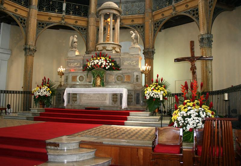 St. Peter and Paul Church, choir and its marble altar