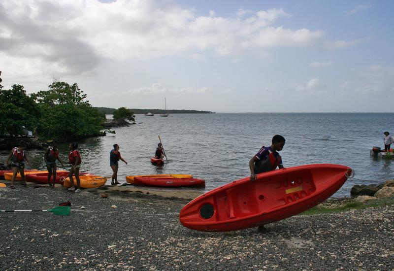 Nautical base of the city of Goyave: practice of kayaking