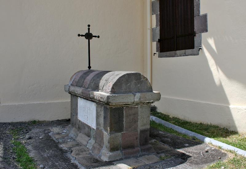 Vieux-Fort, St. Albert Church, Father Seron's tomb