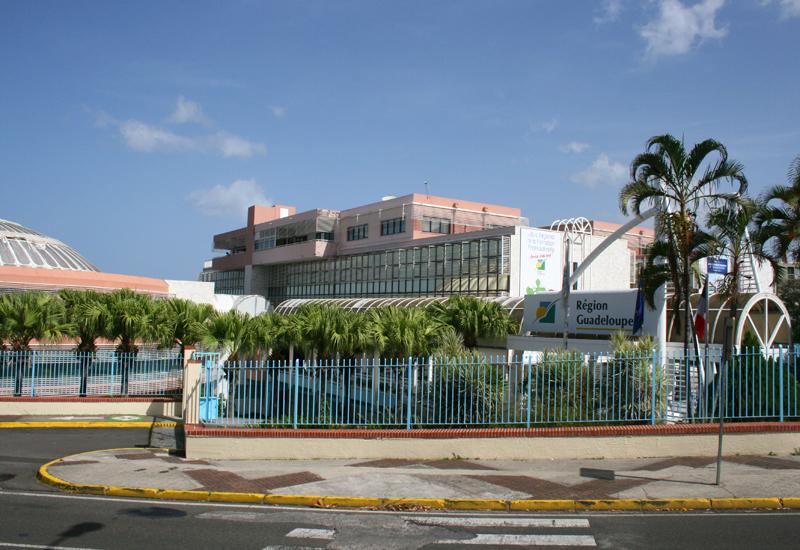 Regional Council of Guadeloupe - Basse-Terre: facade Avenue Paul Lacavé