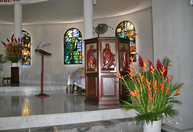 Saint-Hyacinthe Church - Capesterre Belle-Eau, Guadeloupe: the pulpit