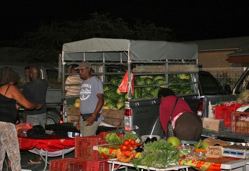  Sainte-Anne night market, direct sales by farmers
