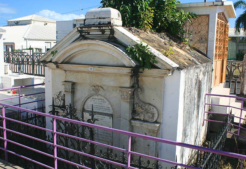 Tomb of the Pauvert family