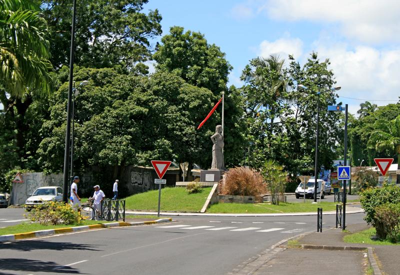 On the roundabout of Lacroix district