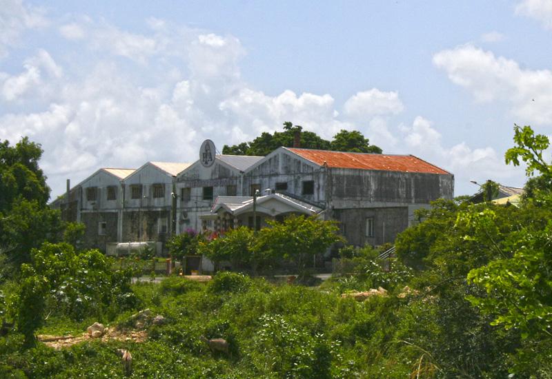 Former Blanchet factory in the city of Morne-A-l'Eau: general view