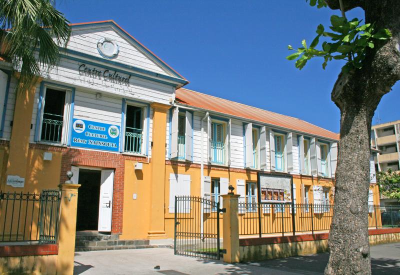 Rémy Nainsouta Center - Pointe-à-Pitre, Guadeloupe. Pediment