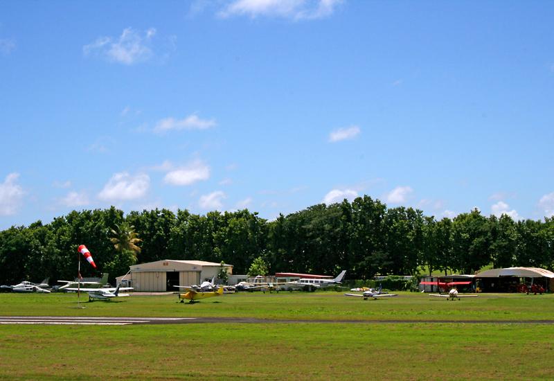Aerodrome of Saint-François: general view