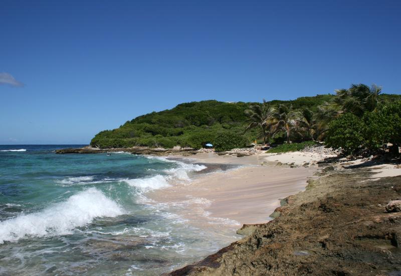 Anse Tarare, well protected, out of sight