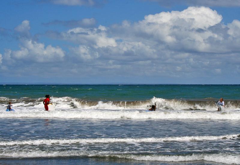 Place of training and demonstration for surfers and bodyboarders