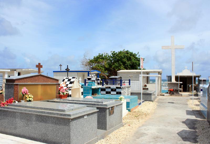 Saint-François - Indian Cemetery. The Christian cross remains very present